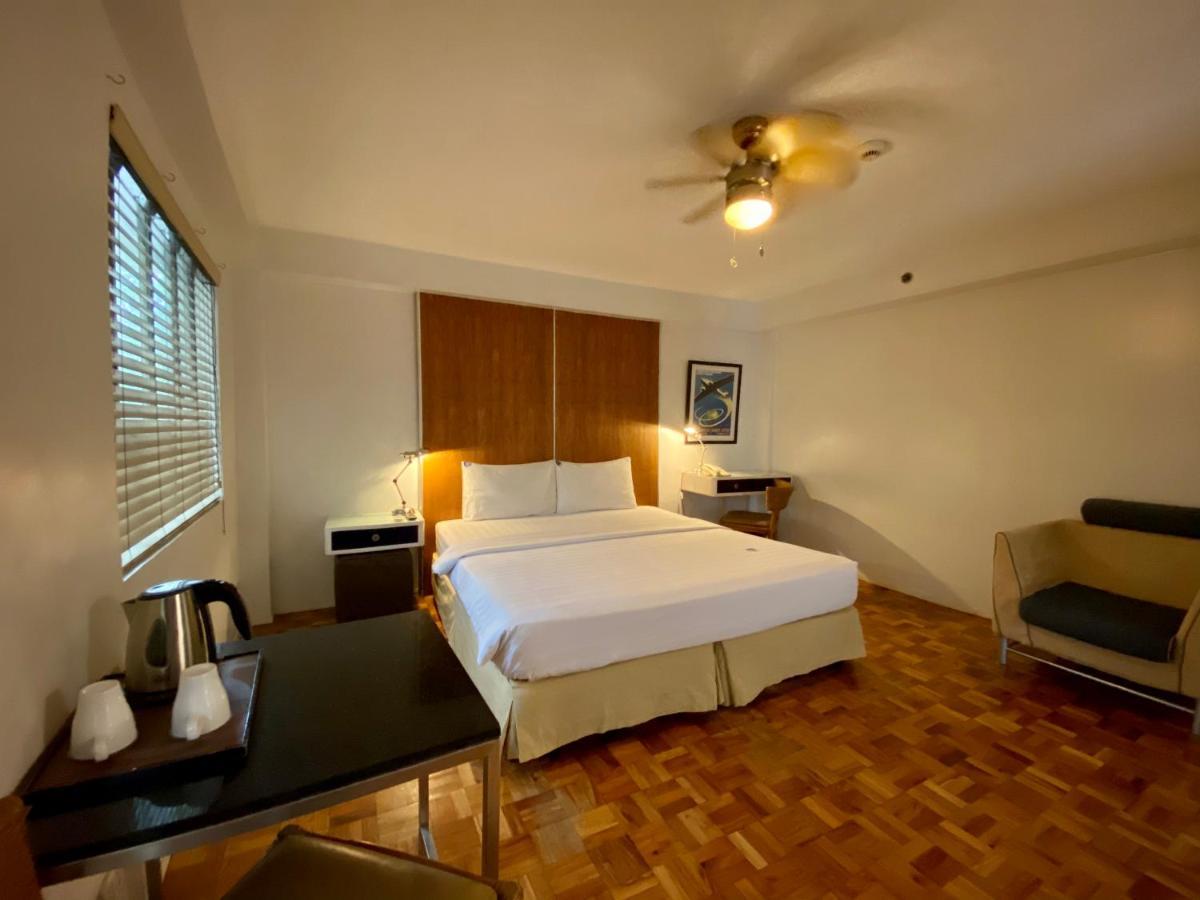 The Clipper House, Poblacion Makati Manila Zimmer foto