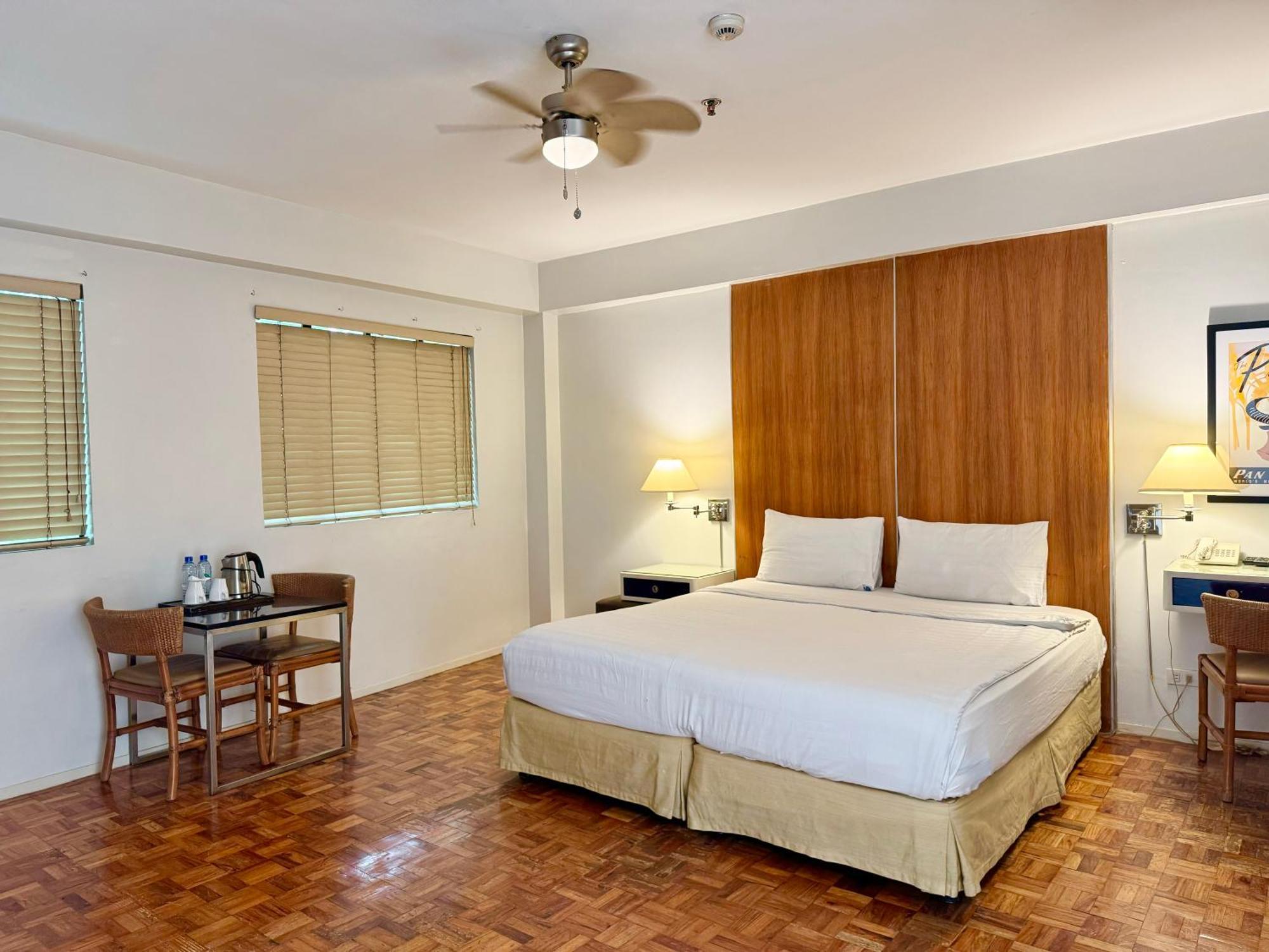 The Clipper House, Poblacion Makati Manila Zimmer foto