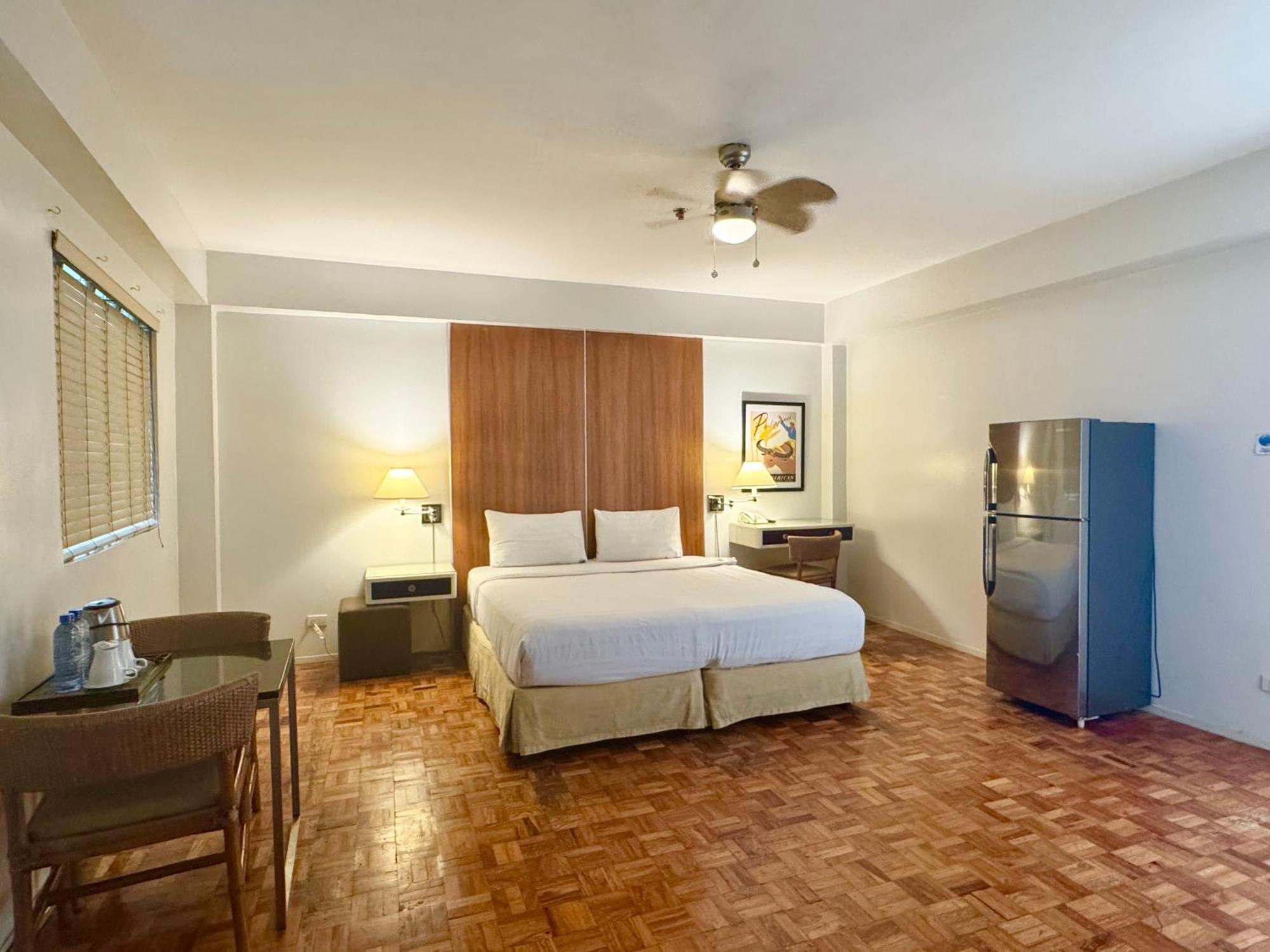 The Clipper House, Poblacion Makati Manila Exterior foto